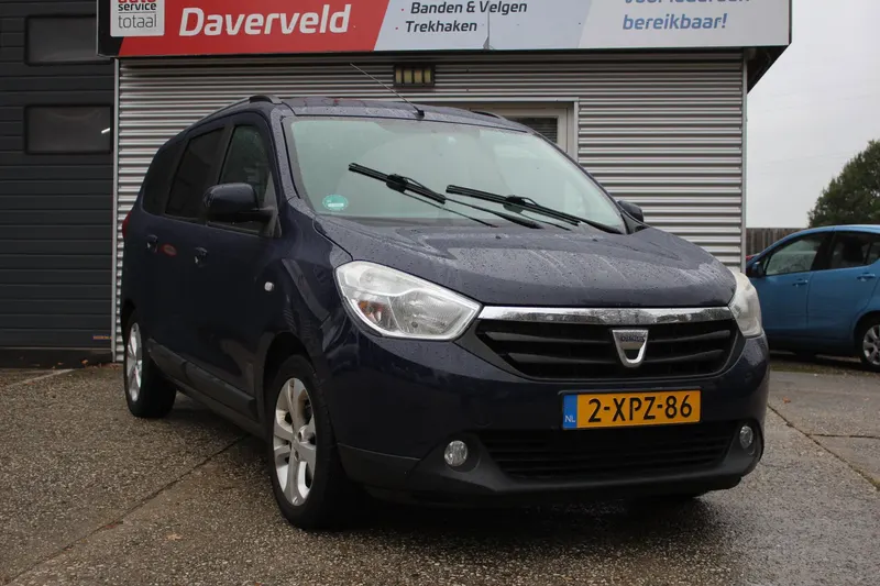 Dacia Lodgy (2015)