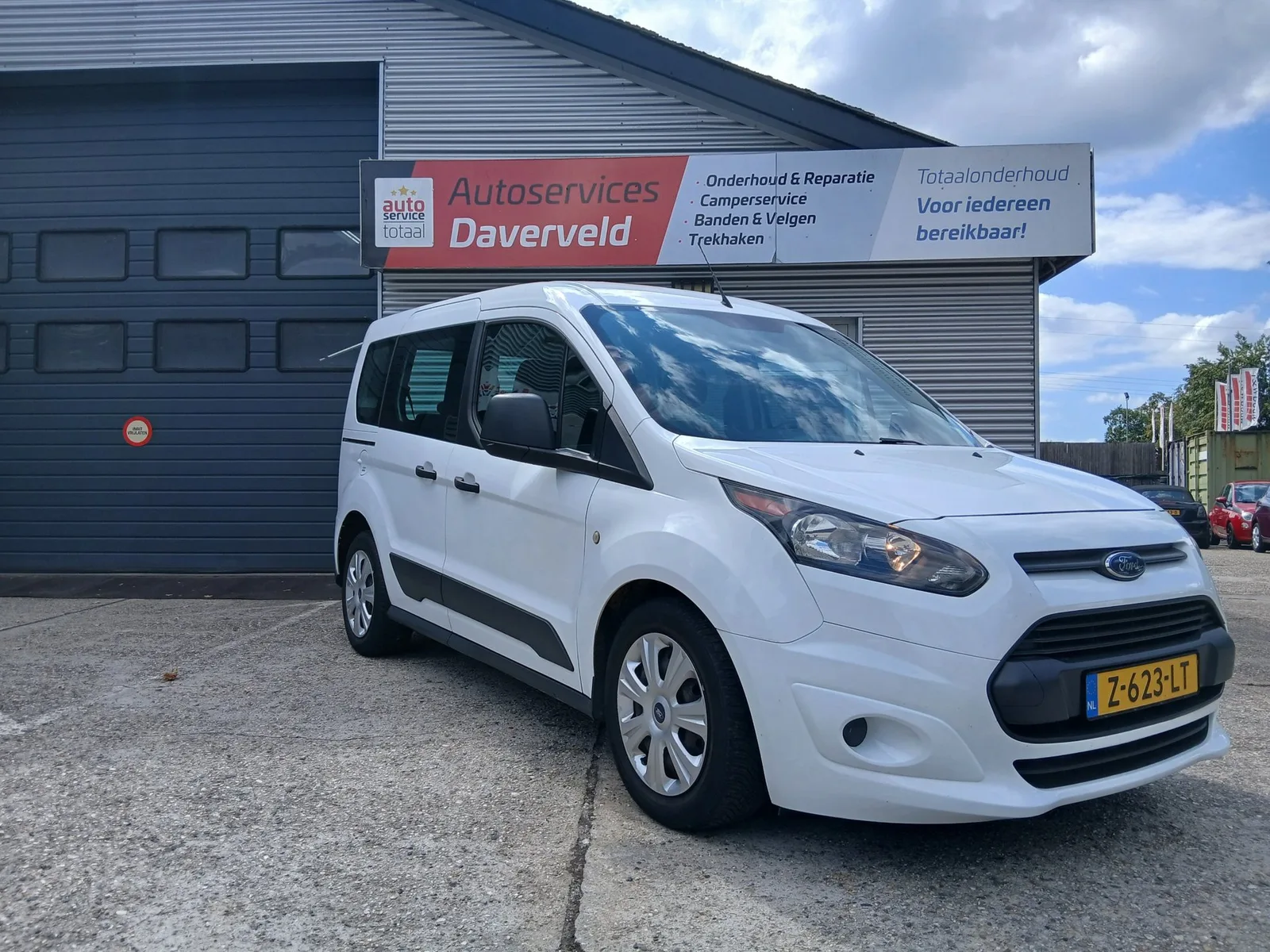 Ford Tourneo Connect (2017) — foto 1