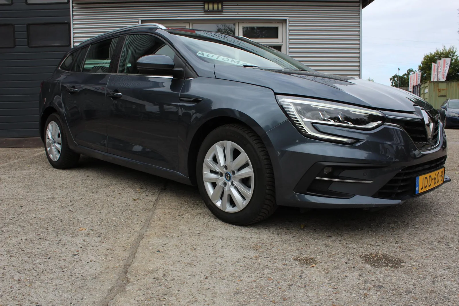 Renault Mégane (2021) — foto 1