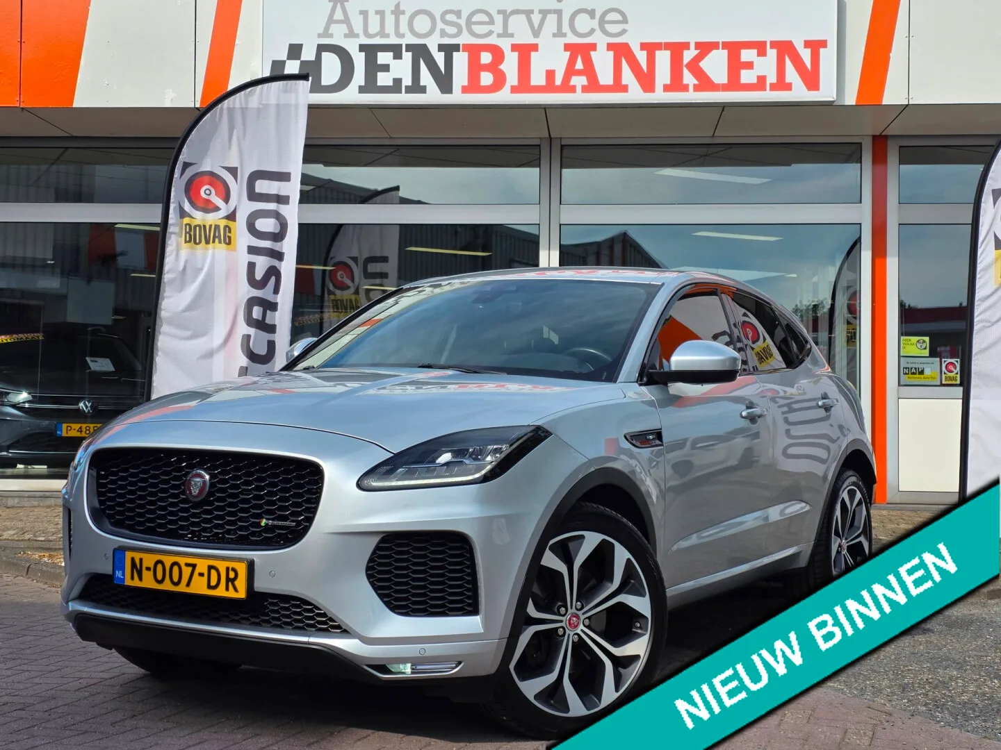 Jaguar E-Pace (2018) — foto 1