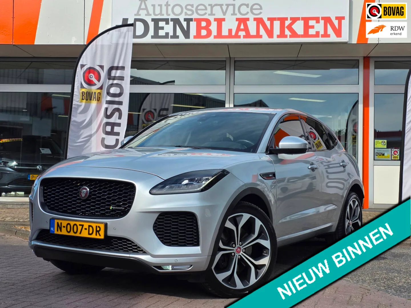 Jaguar E-Pace (2018) — foto 1