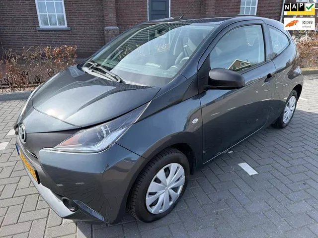 Toyota Aygo (2018) — foto 1