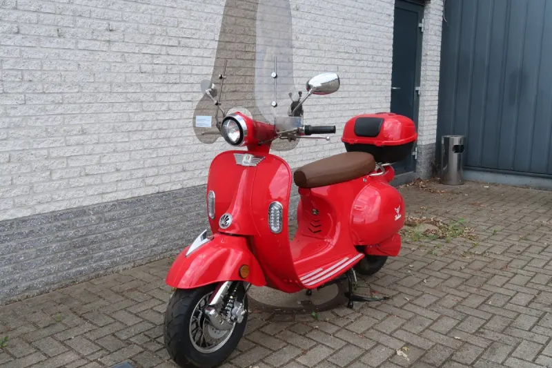 Etalian Bromscooter Retro (2024)