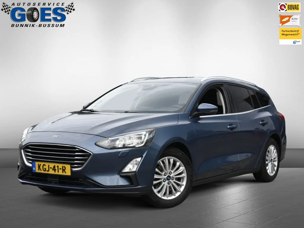 Ford Focus (2022) — foto 1