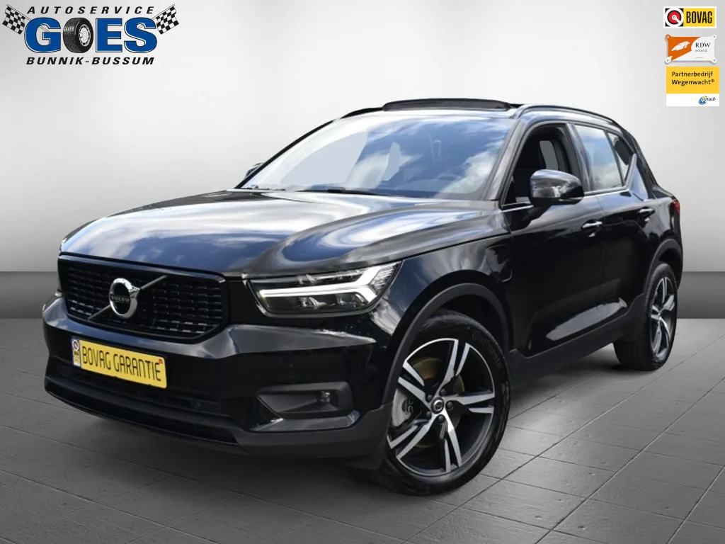 Volvo XC40 (2022) — foto 1