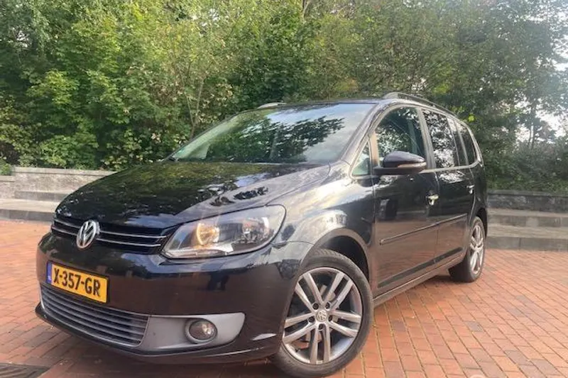 Volkswagen Touran (2011)