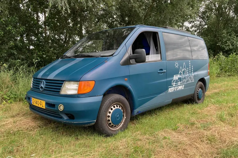 Mercedes-Benz 108 (1996)
