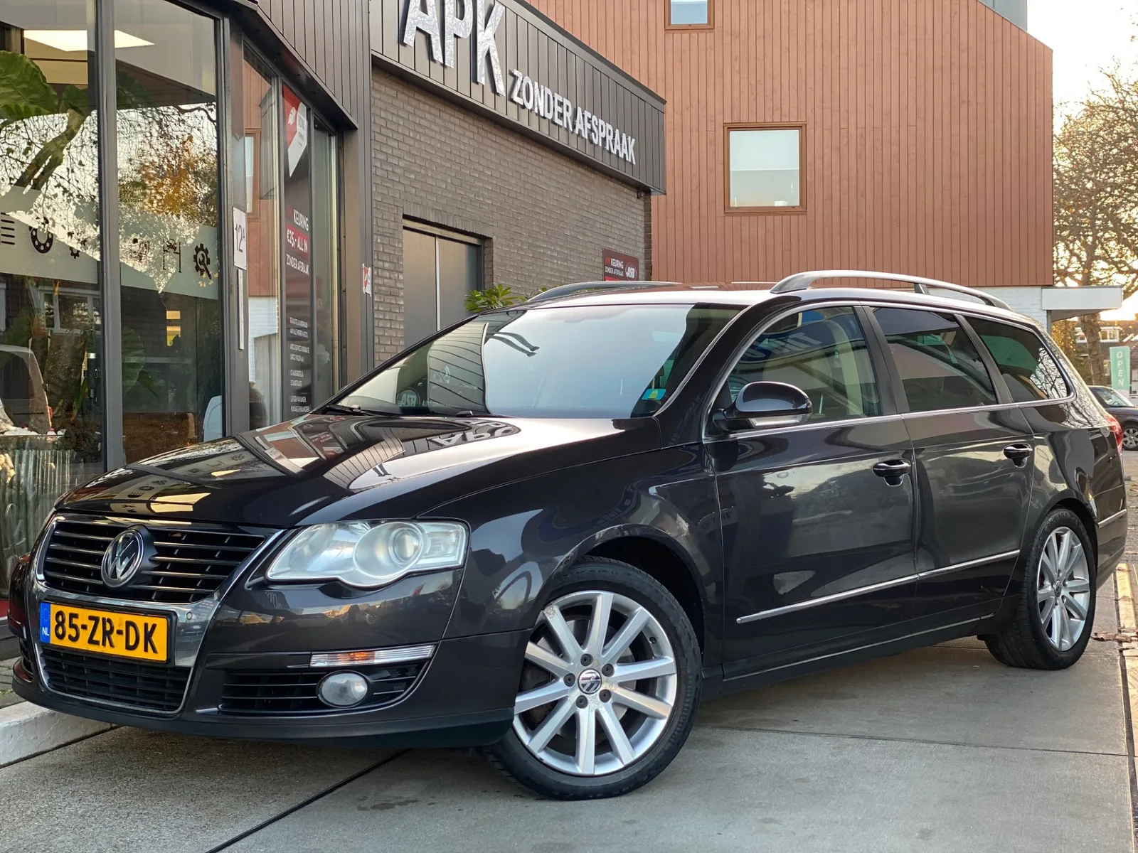 Volkswagen PASSAT (2008) — foto 1
