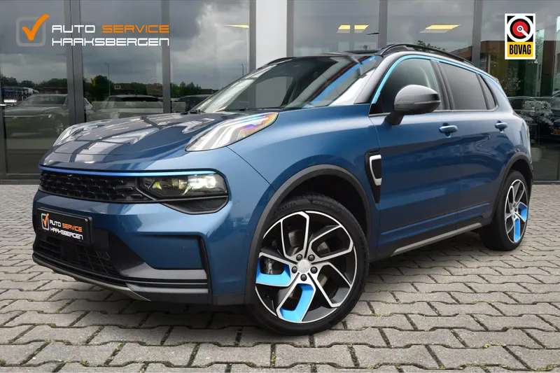 Lynk & Co 01 (2022)