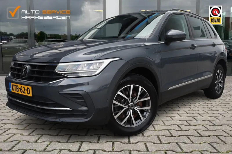 Volkswagen Tiguan (2022)