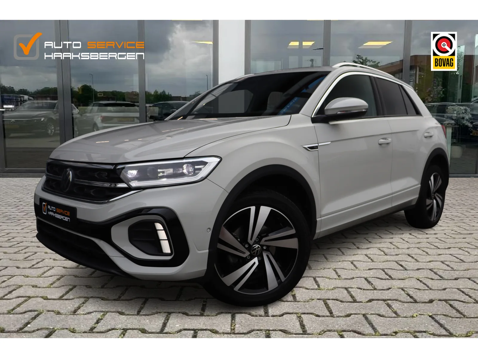 Volkswagen T-Roc (2025) — foto 1