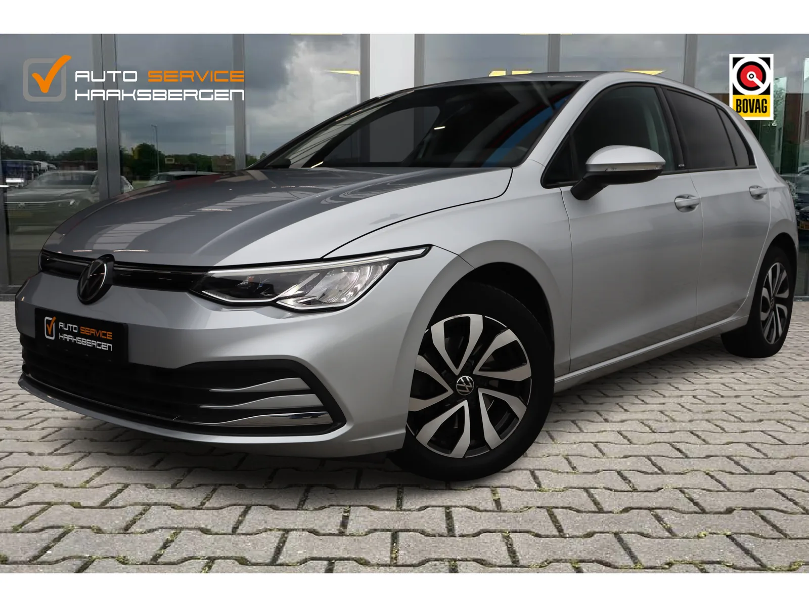 Volkswagen Golf (2021) — foto 1