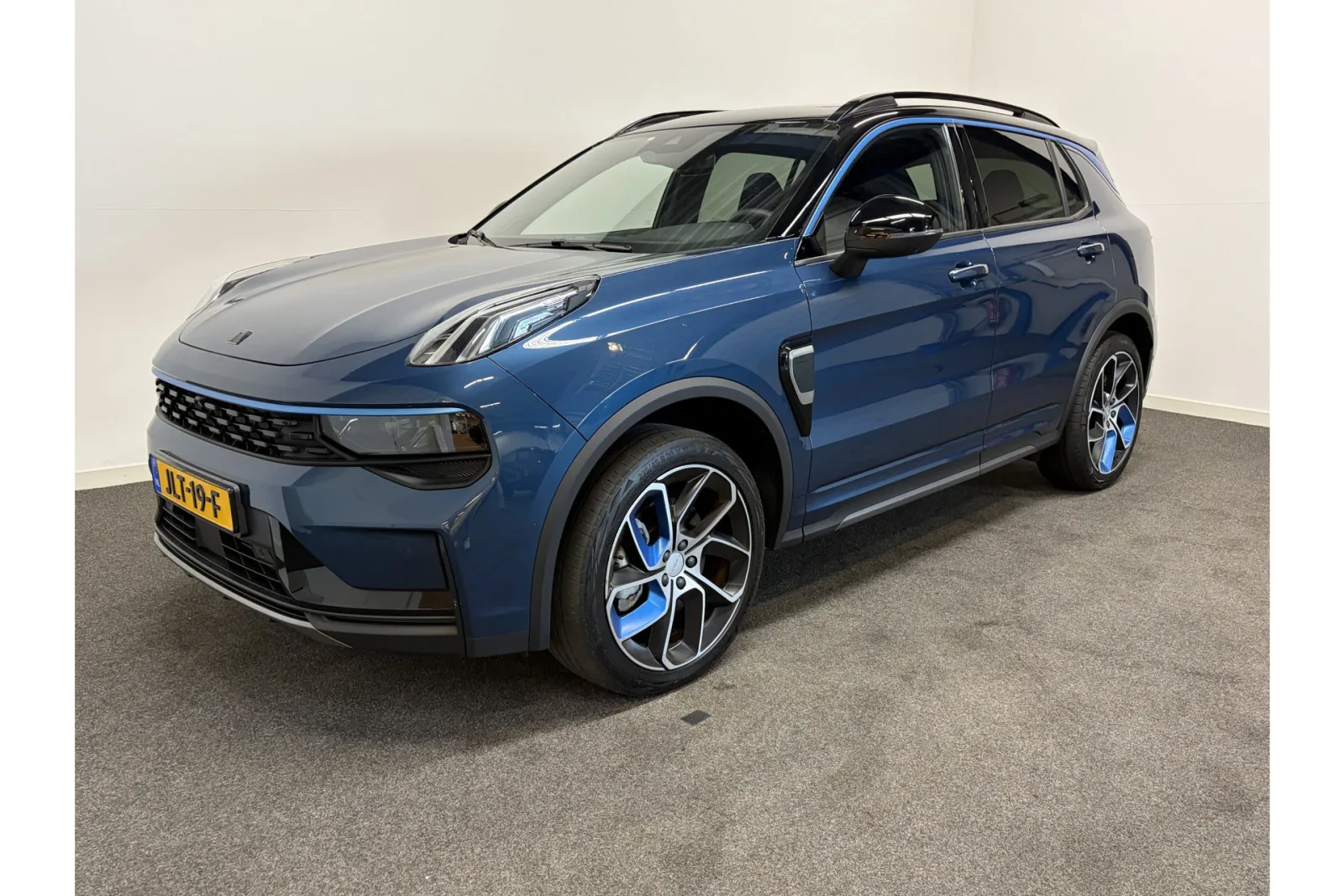 Lynk & Co 01 (2023) — foto 1