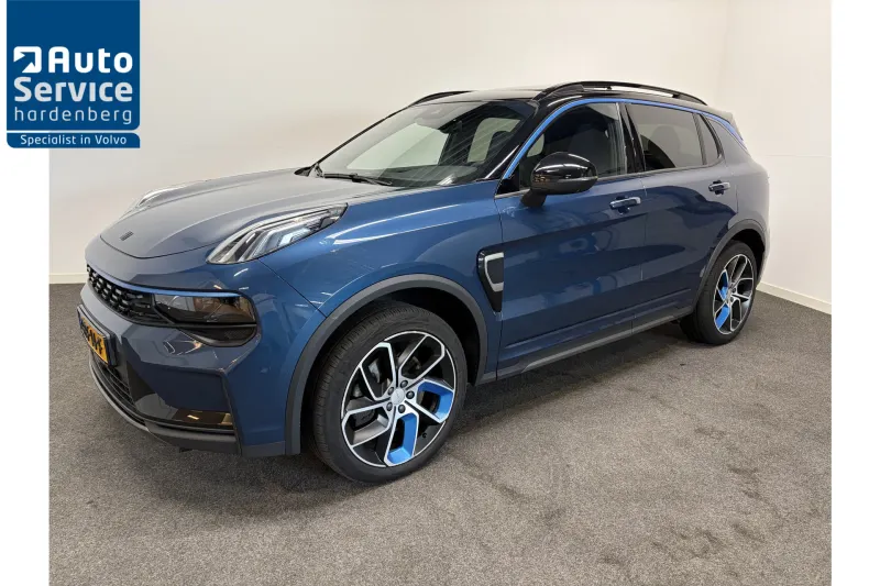 Lynk & Co 01 (2024)