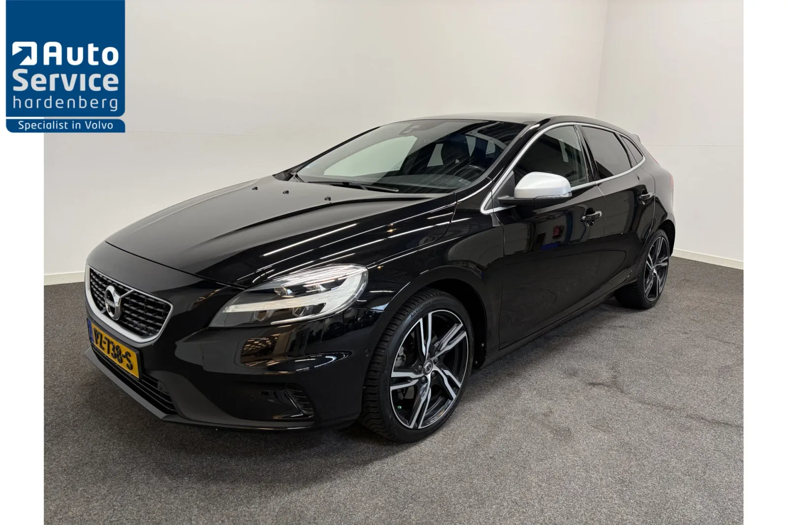 Volvo V40 (2017) — foto 1