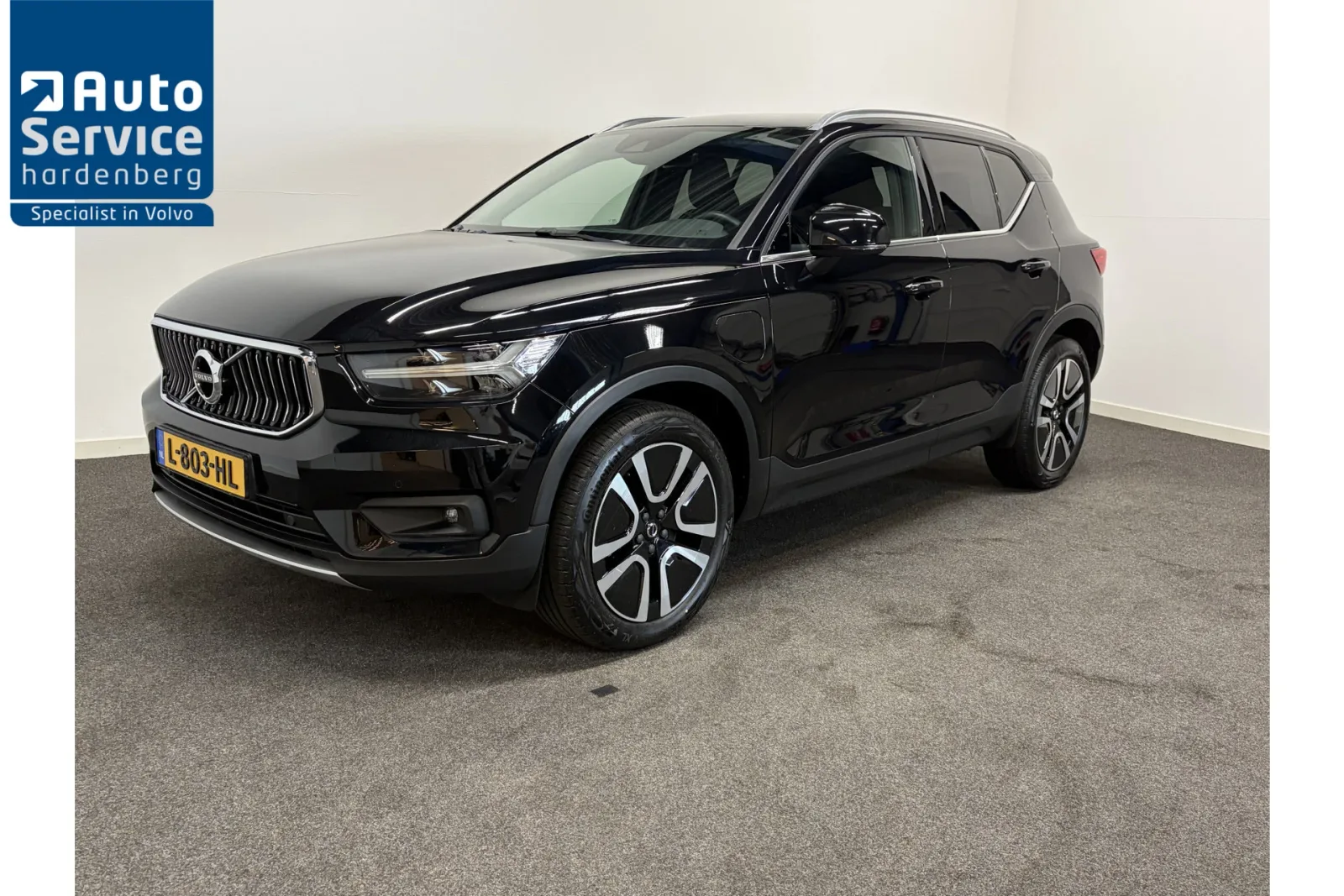 Volvo XC40 (2021) — foto 1