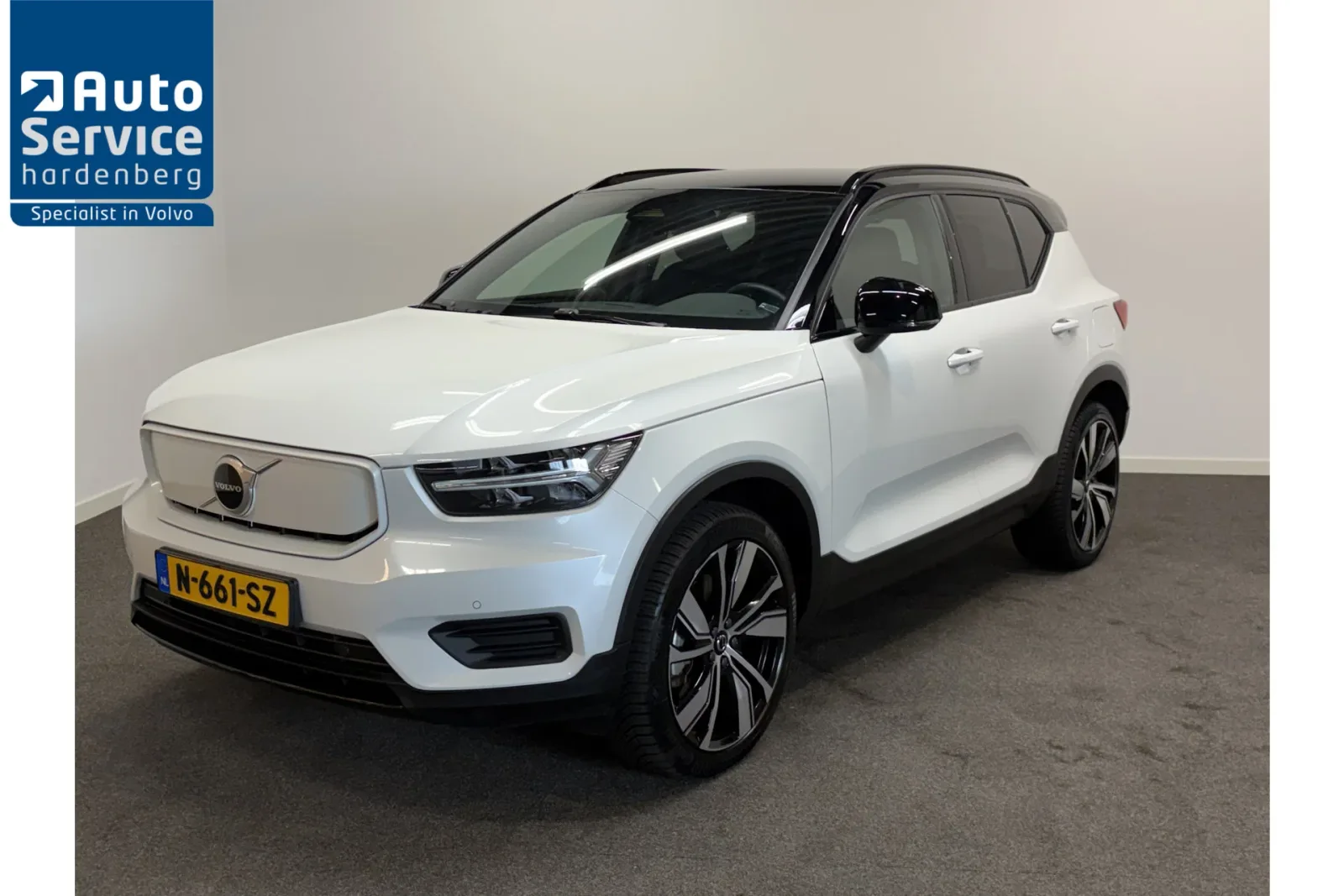 Volvo XC40 (2021) — foto 1