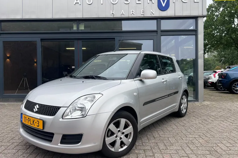Suzuki Swift (2011)