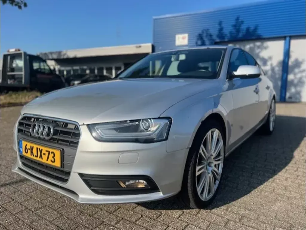 Audi A4 (2013) — foto 1