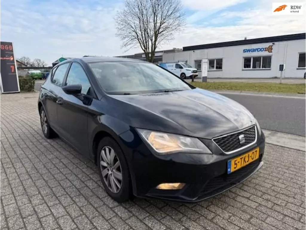 SEAT Leon (2014) — foto 1
