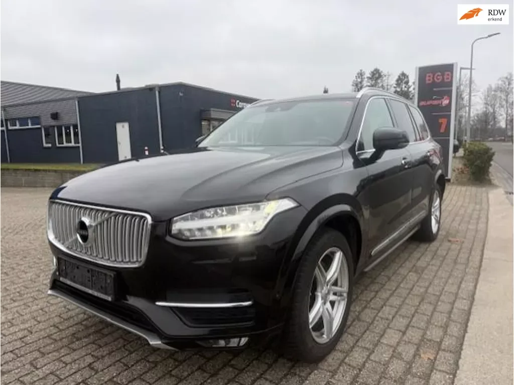 Volvo XC90 (2015) — foto 1