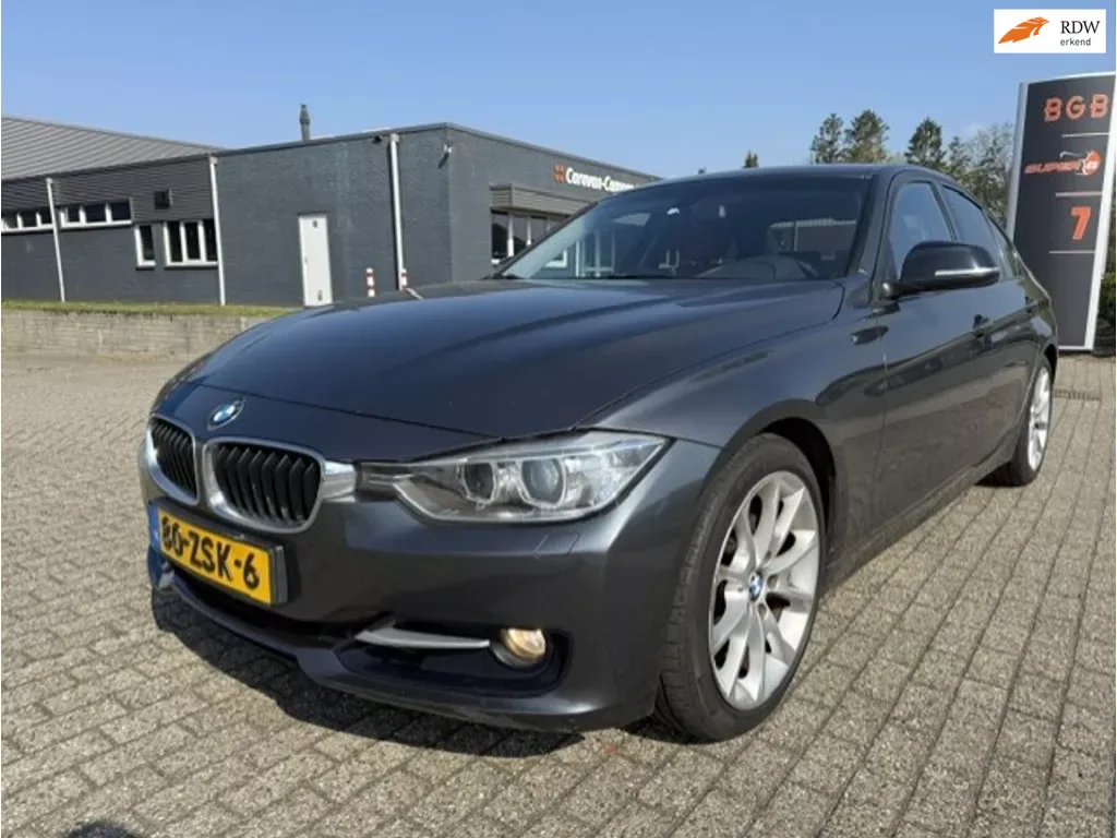 BMW 3-Serie (2013) — foto 1