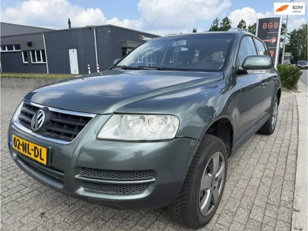 Volkswagen Touareg (2003) — foto 1