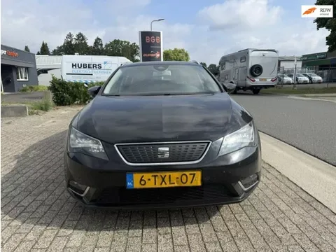 SEAT Leon (2014) — foto 1
