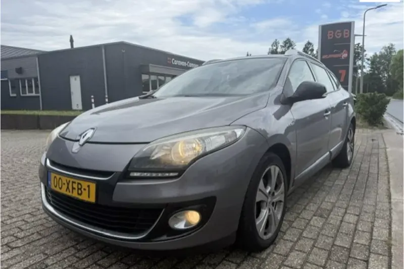 Renault  (2012)