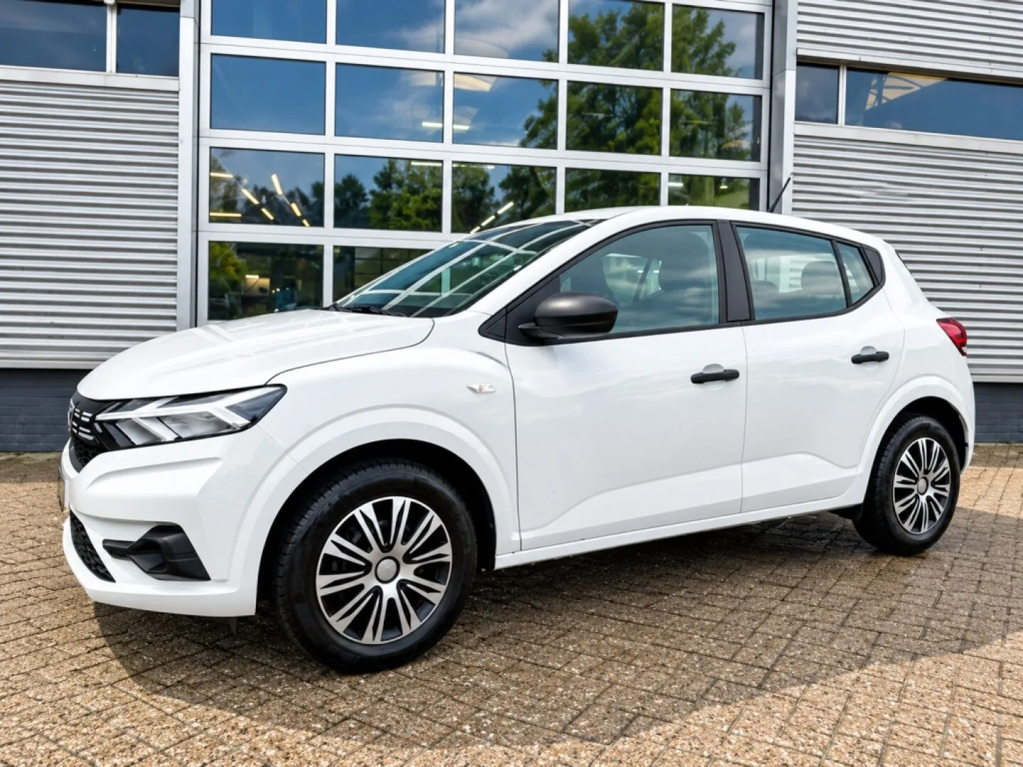 Dacia Sandero (2023) — foto 1