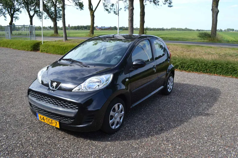Peugeot 107 (2012)