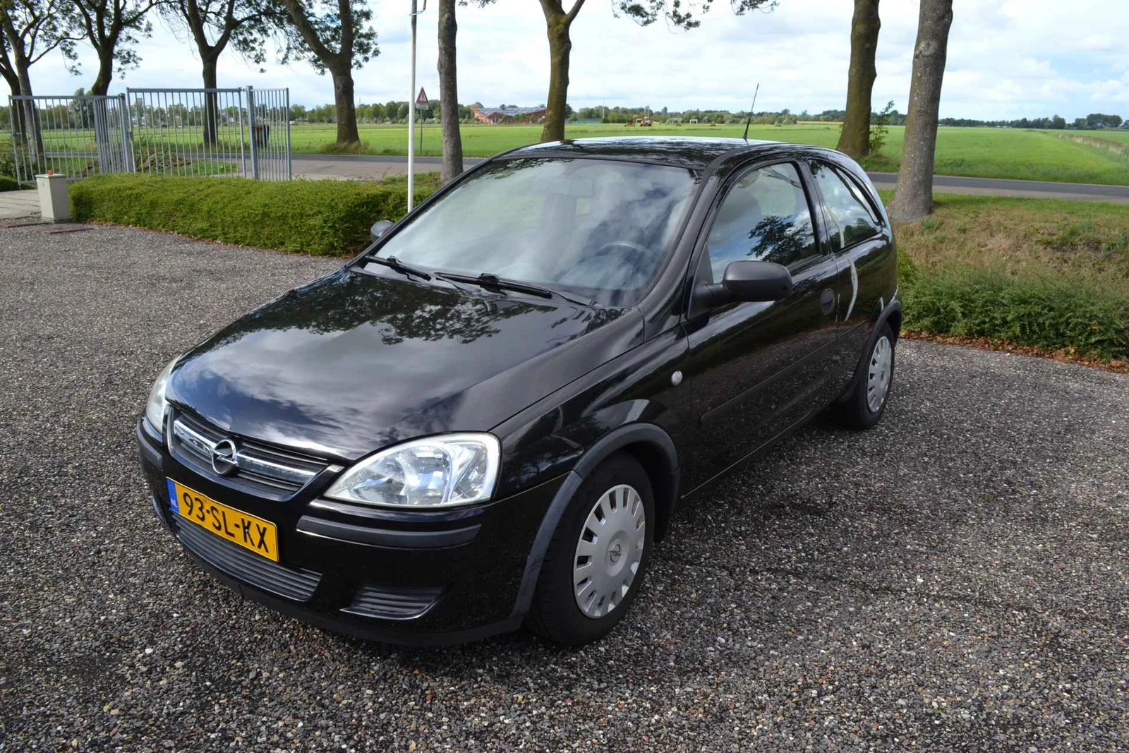 Opel Corsa (2006) — foto 1