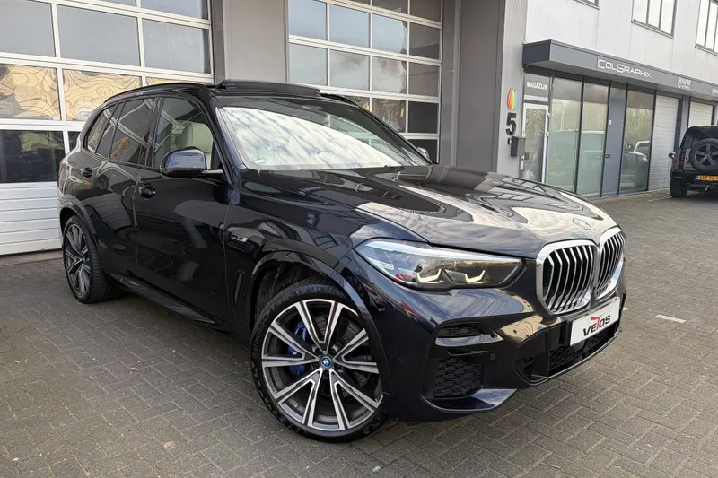 BMW X5 (2021)