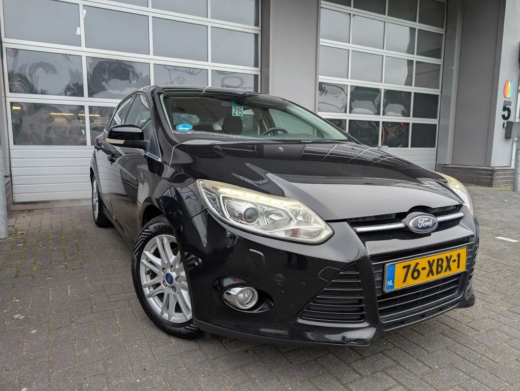 Ford Focus (2012) — foto 1