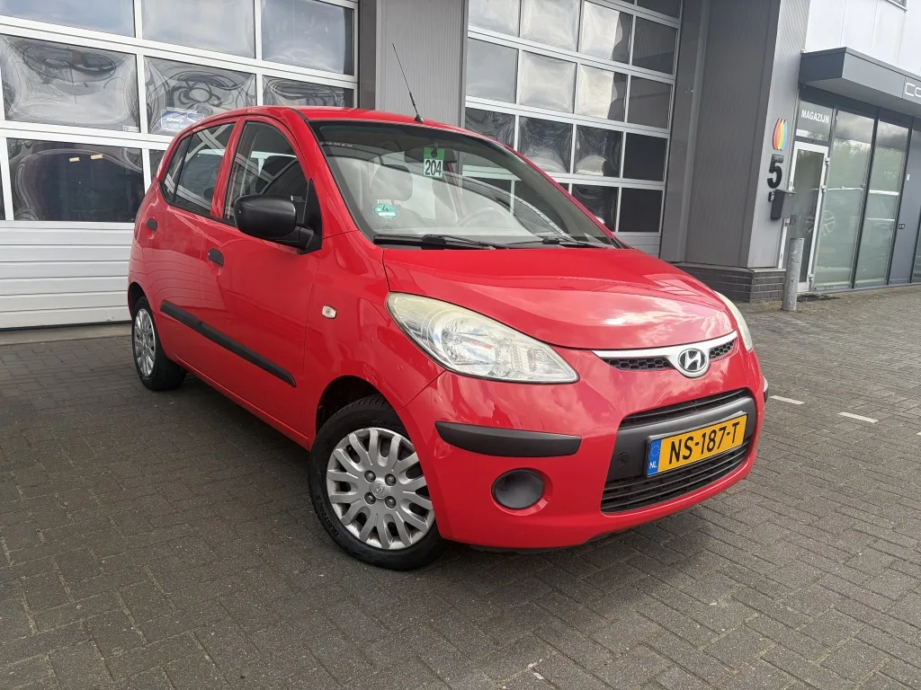 Hyundai i10 (2009) — foto 1