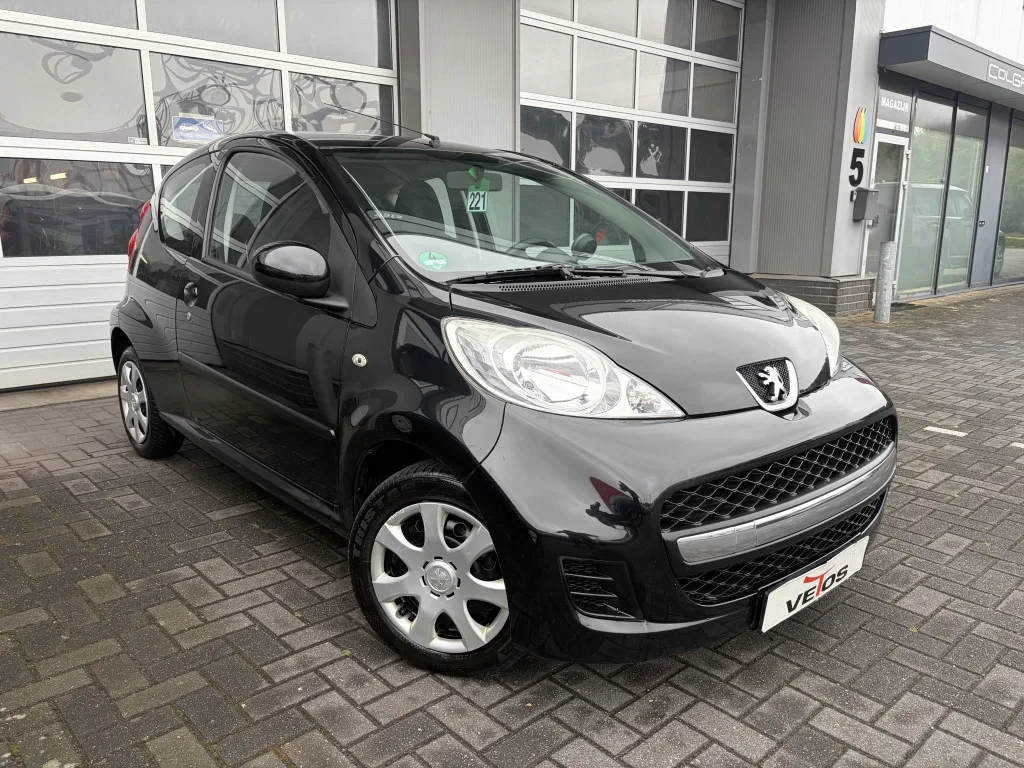 Peugeot 107 (2010) — foto 1