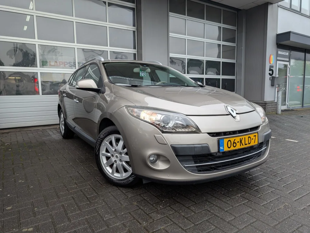 Renault Mégane (2010) — foto 1