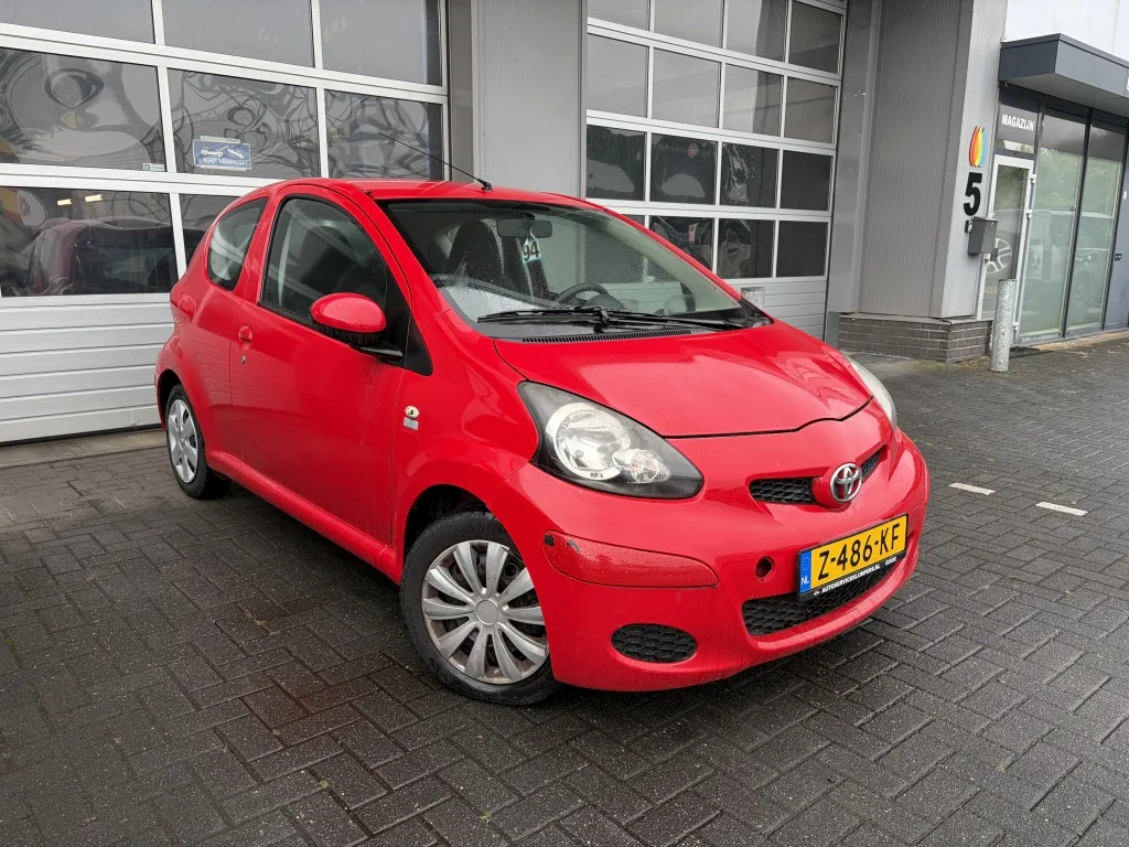 Toyota Aygo (2009) — foto 1