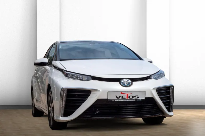 Toyota Mirai (2016)