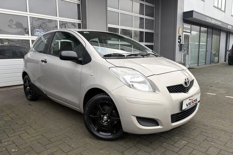 Toyota Yaris (2009)