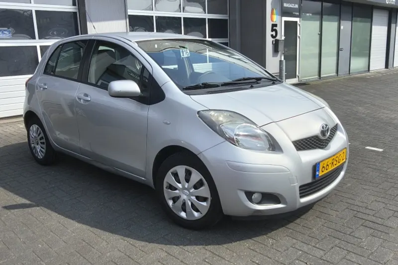 Toyota Yaris (2011)