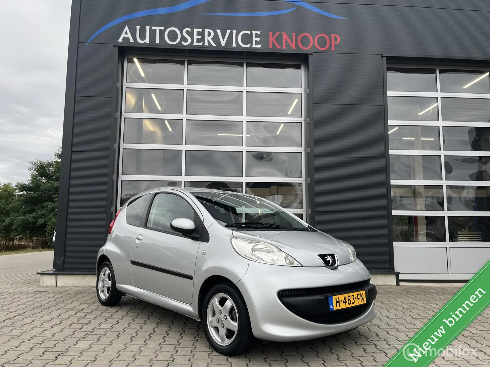 Peugeot 107 (2008) — foto 1