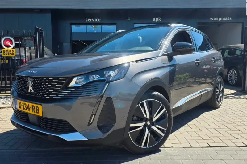 Peugeot 3008 (2022)