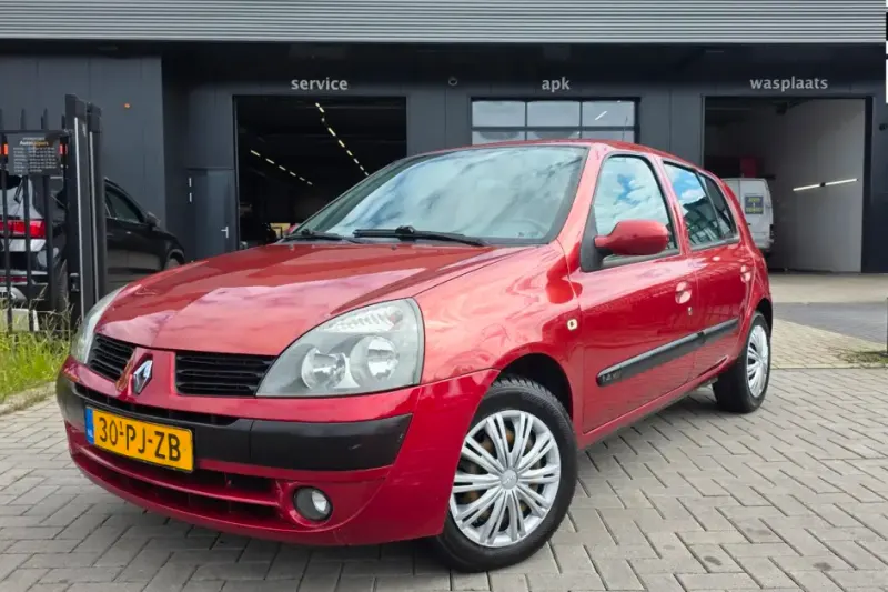 Renault Clio (2004)