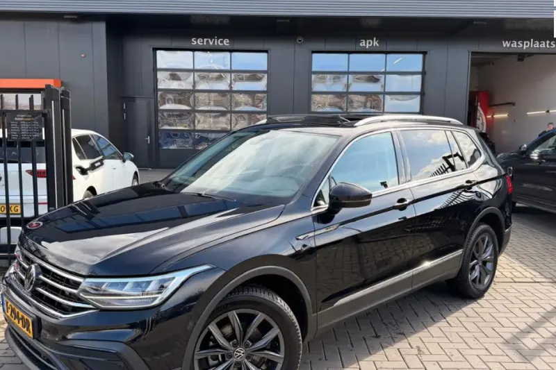 Volkswagen Tiguan (2022)