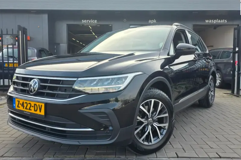 Volkswagen Tiguan (2023)
