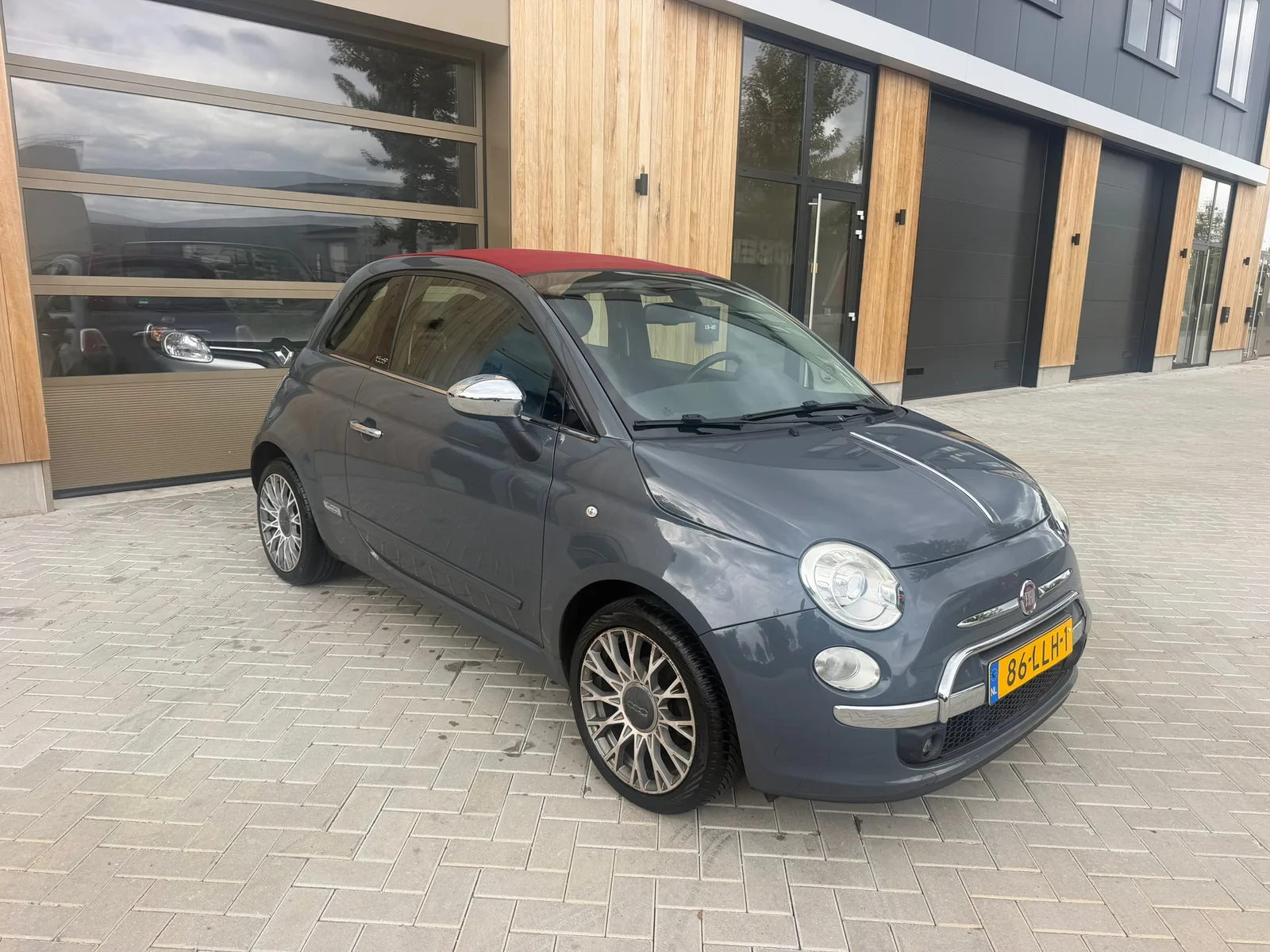 Fiat 500C (2010) — foto 1