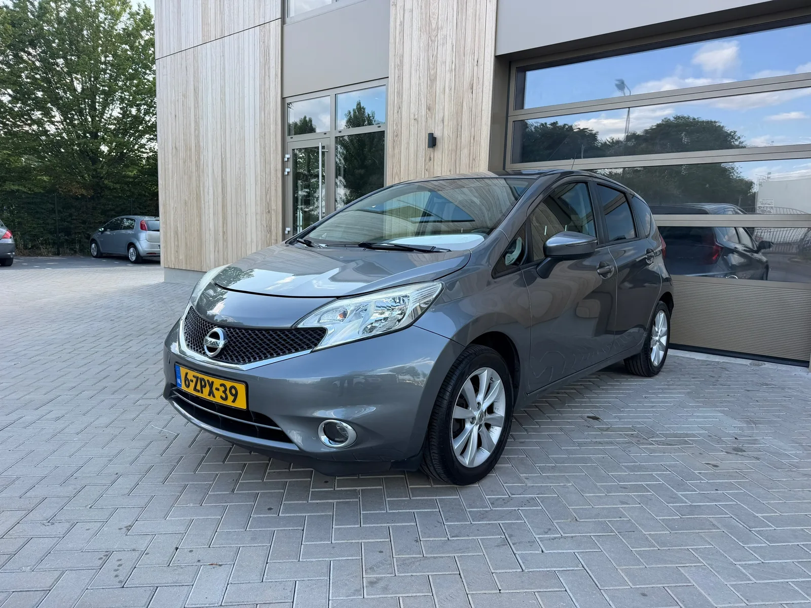 Nissan Note (2015) — foto 1
