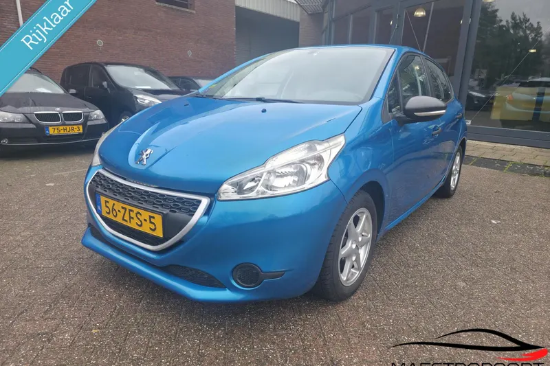 Peugeot 208 (2012)