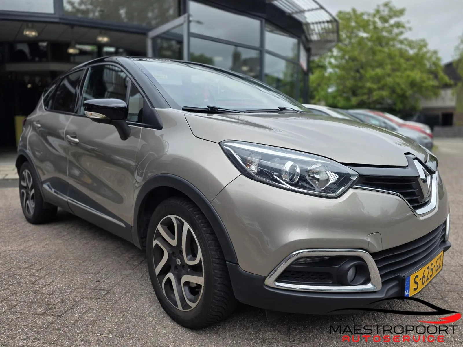 Renault Captur (2014) — foto 1